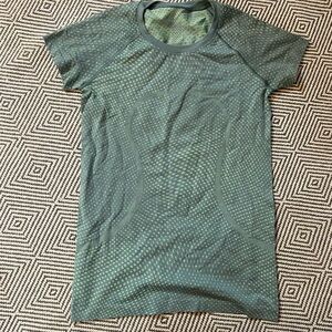 lululemon athletica swiftly tech